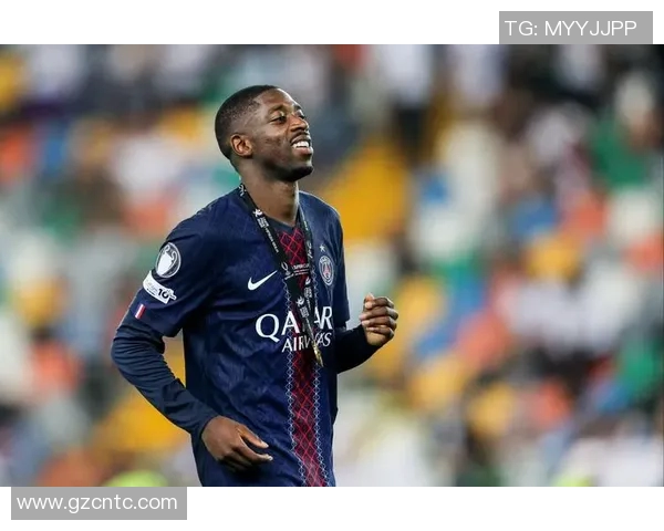 登贝莱在赛场上的惊艳表现引发球迷热议未来发展潜力无限