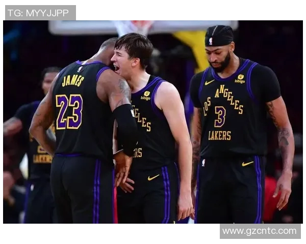 湖人对阵掘金精彩直播10月26日全程回顾与赛后分析