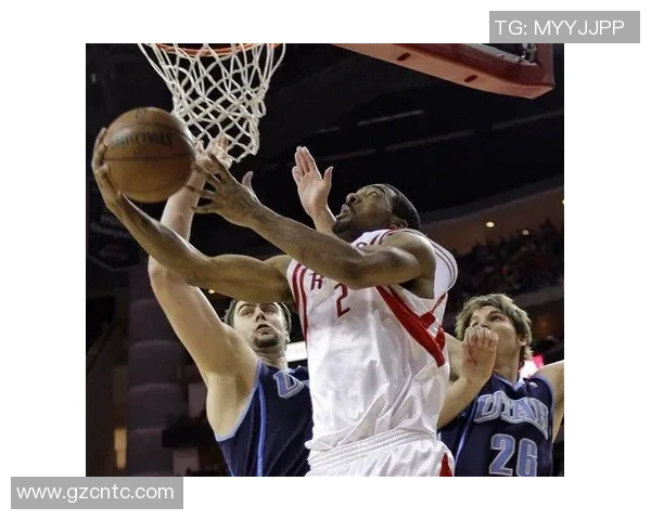 2016-17赛季火箭与爵士对决回顾：精彩瞬间与战术分析