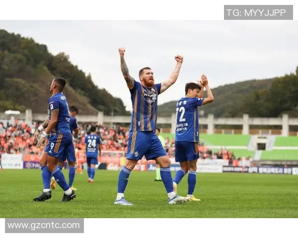 蔚山现代与江原比赛因天气原因推迟球迷期待新赛程安排